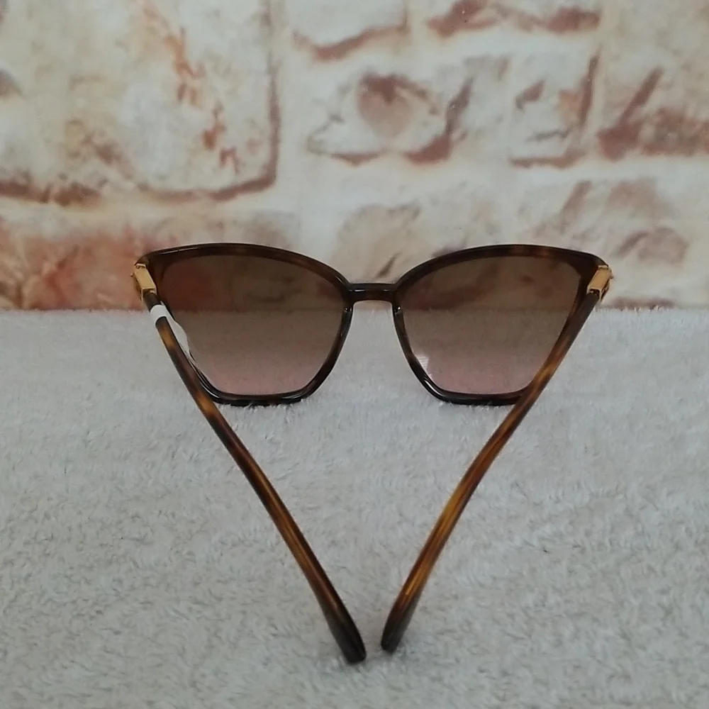 New Fendi Injection Plastic Cat-Eye Sunglasses - Picture 6 of 16